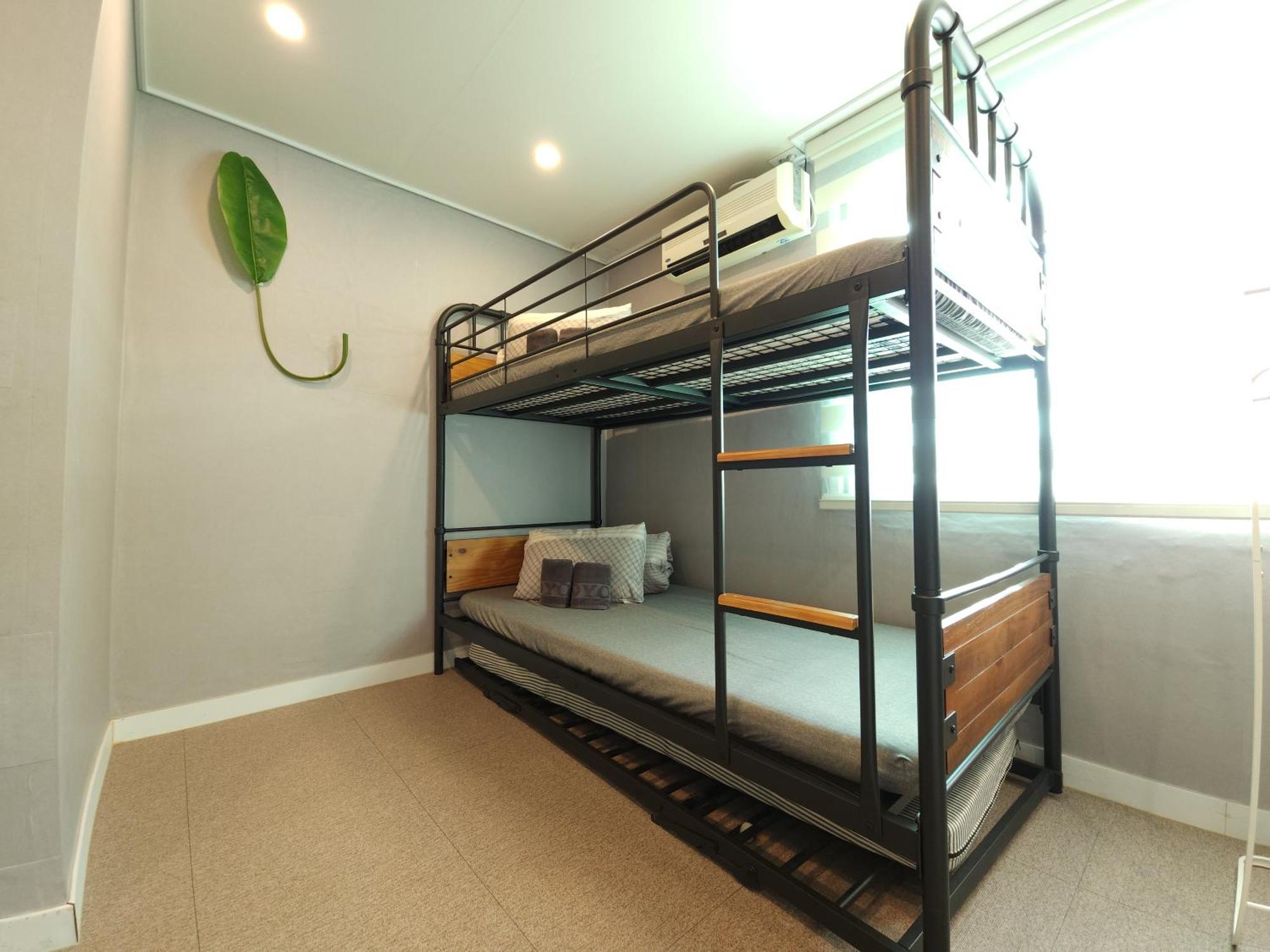 Oyo Hostel Dongdaemun1 Seoul Phòng bức ảnh